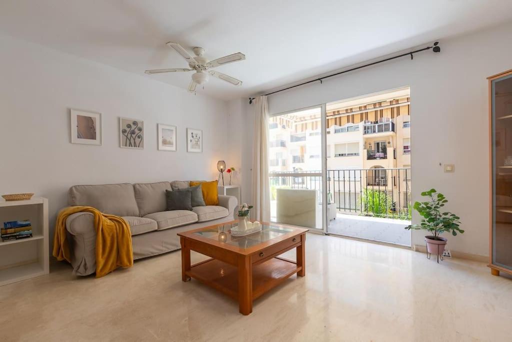 Apartamento Fuengirola Beach Διαμέρισμα Εξωτερικό φωτογραφία